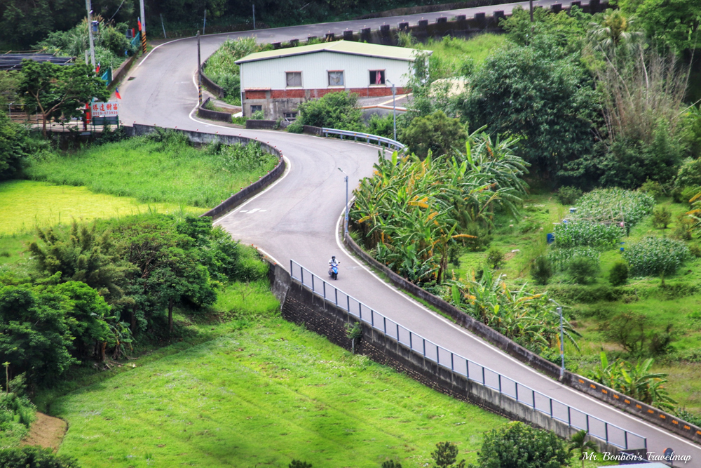 親子步道推薦｜苗栗造橋-劍潭古道，步道設施完善、林蔭茂密涼爽、蝴蝶飛舞間輕鬆漫遊。 @機票甜心甜甜哥